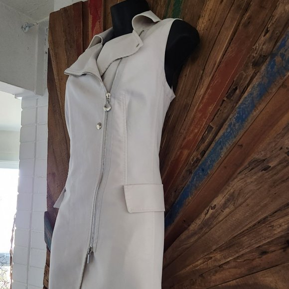 Akris Punto Jackets & Blazers - Akris Punto moto style long off white/cream jacket/vest Sz 6